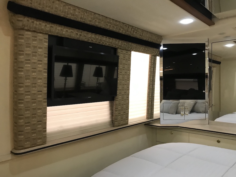 1999 Prevost Country Coach XL For Sale