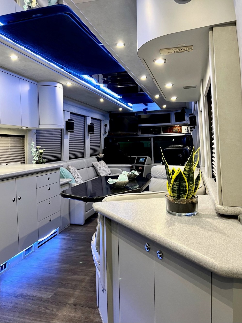 1999 Prevost Country Coach XL For Sale