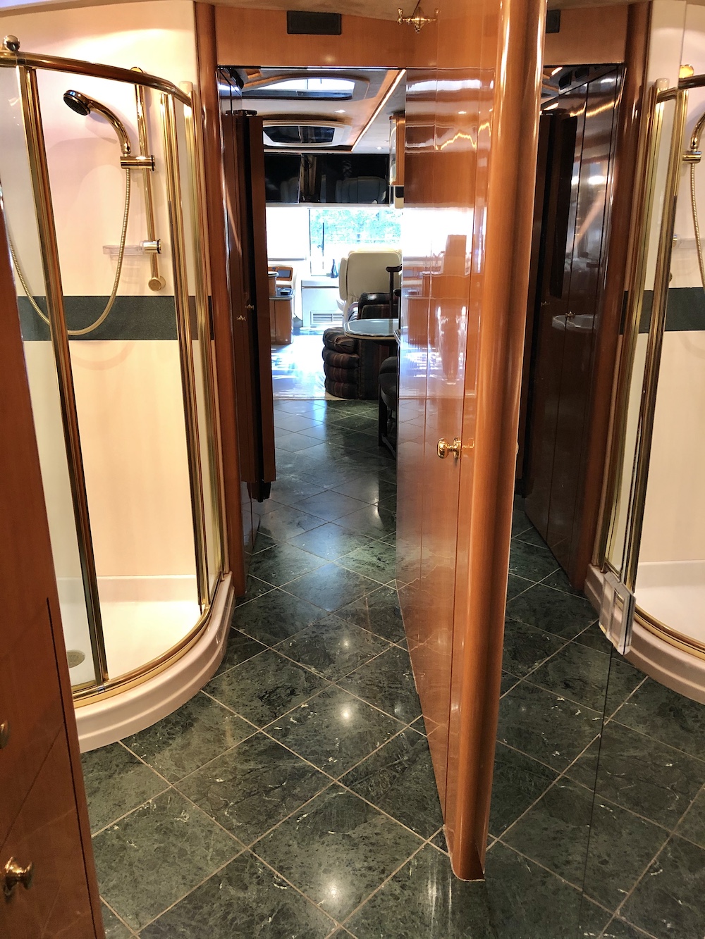 1999 Prevost  For Sale