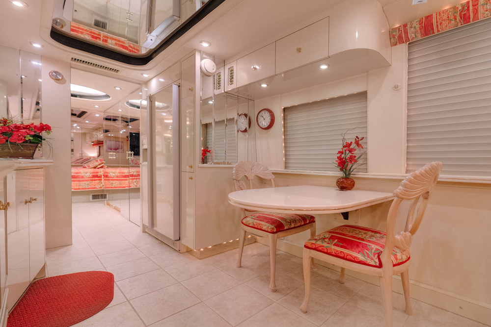 1999 Prevost Country Coach XL For Sale