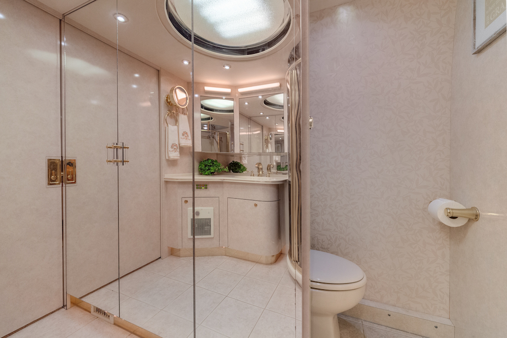 1999 Prevost Country Coach XL For Sale