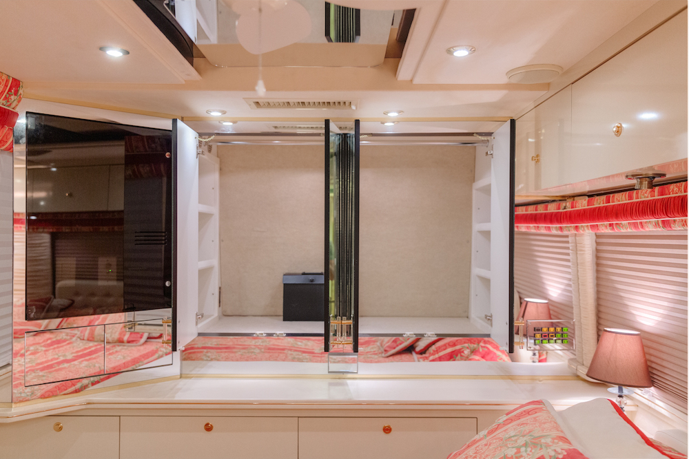 1999 Prevost Country Coach XL For Sale