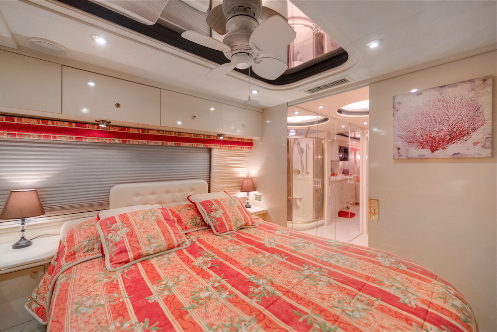 1999 Prevost Country Coach XL For Sale