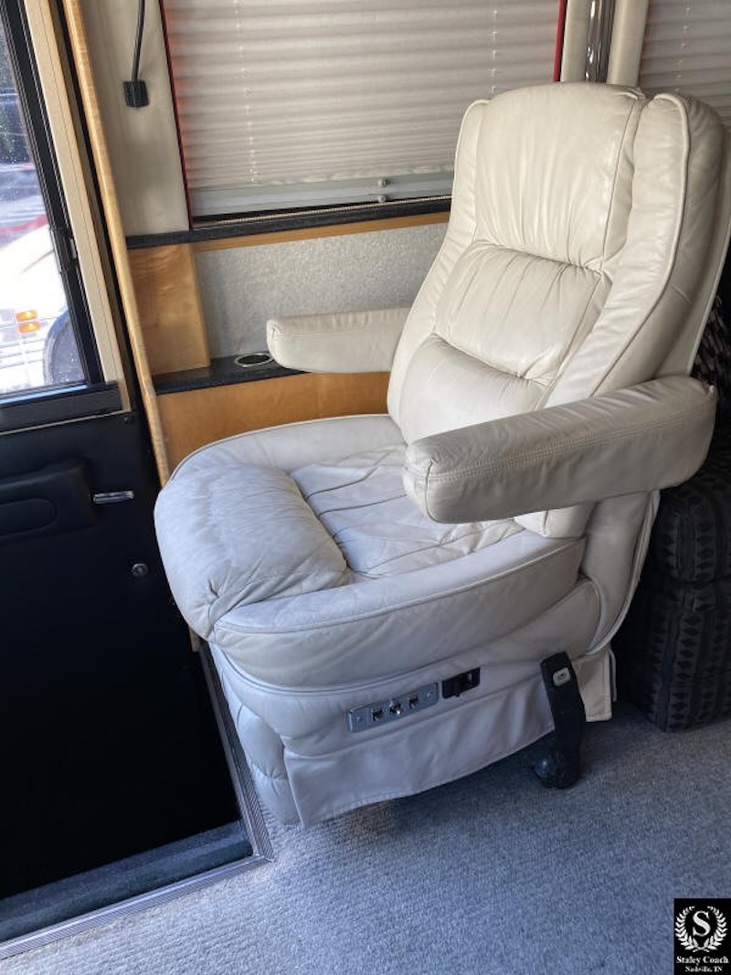 1999 Prevost XL For Sale