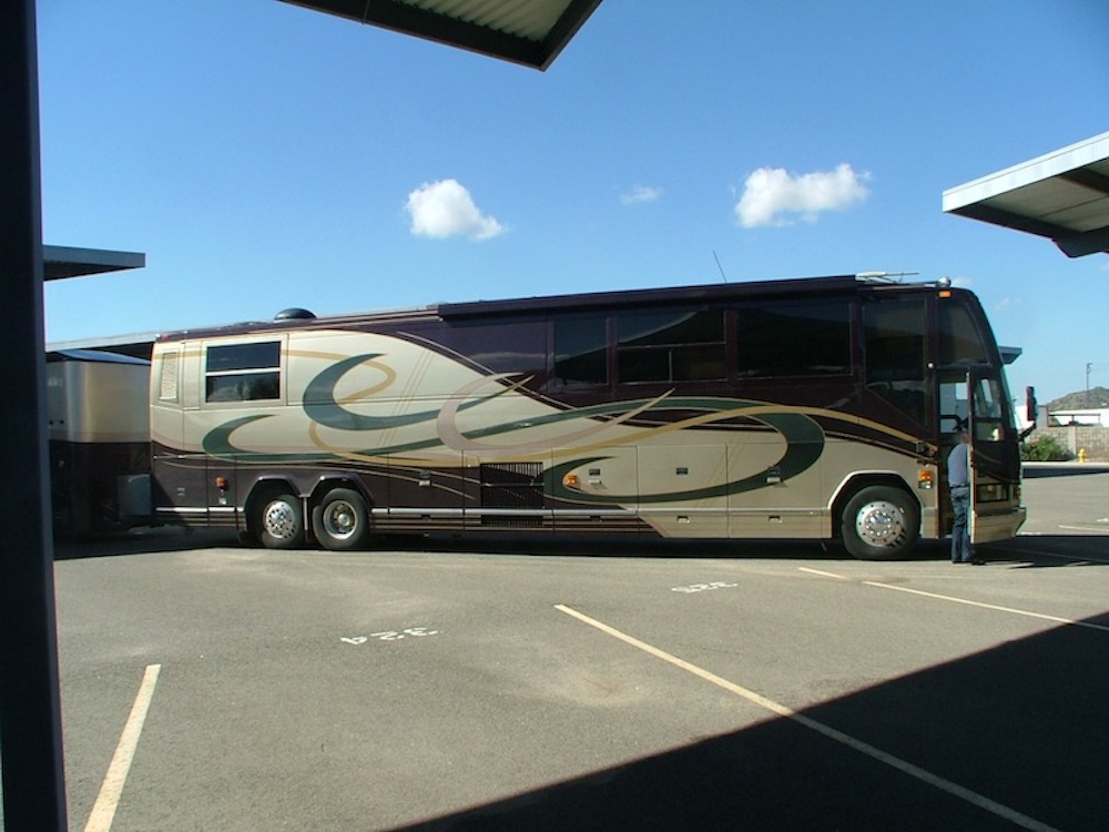 1999 Prevost Featherlite H3-45 For Sale