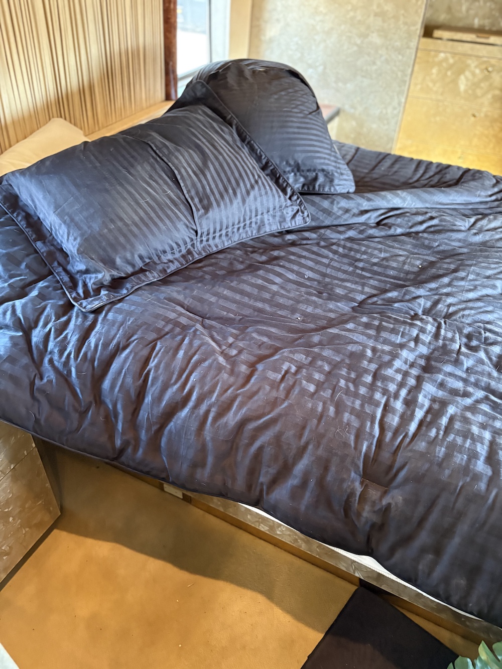 1999 Prevost Featherlite  H3-45 For Sale