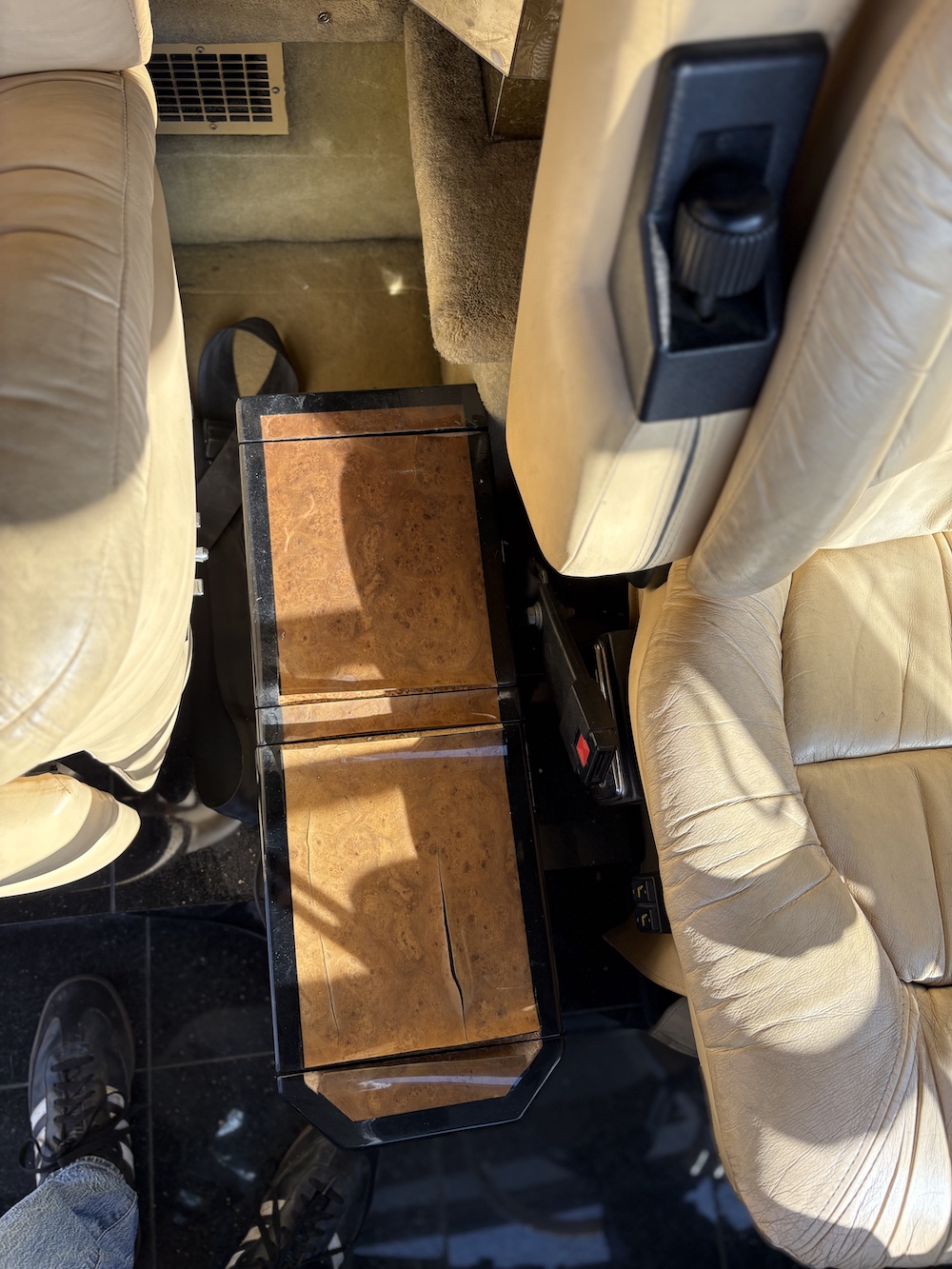 1999 Prevost Featherlite  H3-45 For Sale