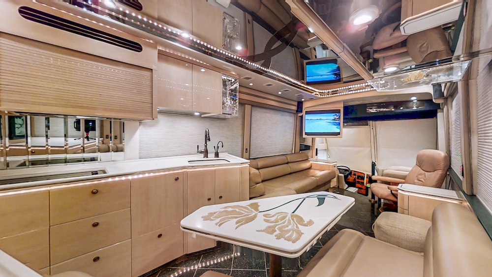1999 Prevost  H3-45 For Sale