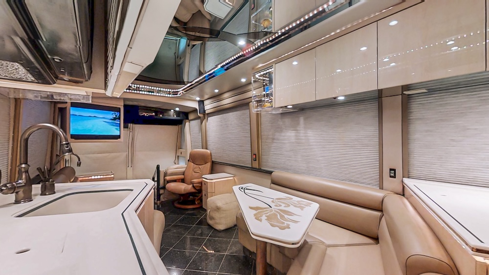 1999 Prevost  H3-45 For Sale