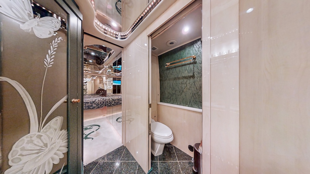 1999 Prevost  H3-45 For Sale