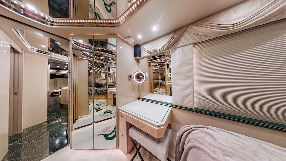 1999 Prevost  H3-45 For Sale