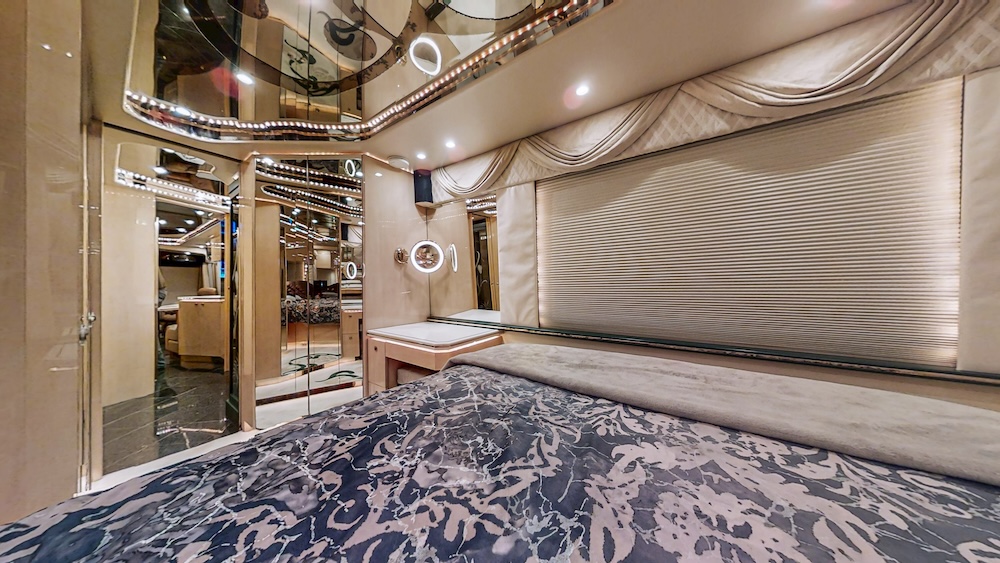 1999 Prevost  H3-45 For Sale