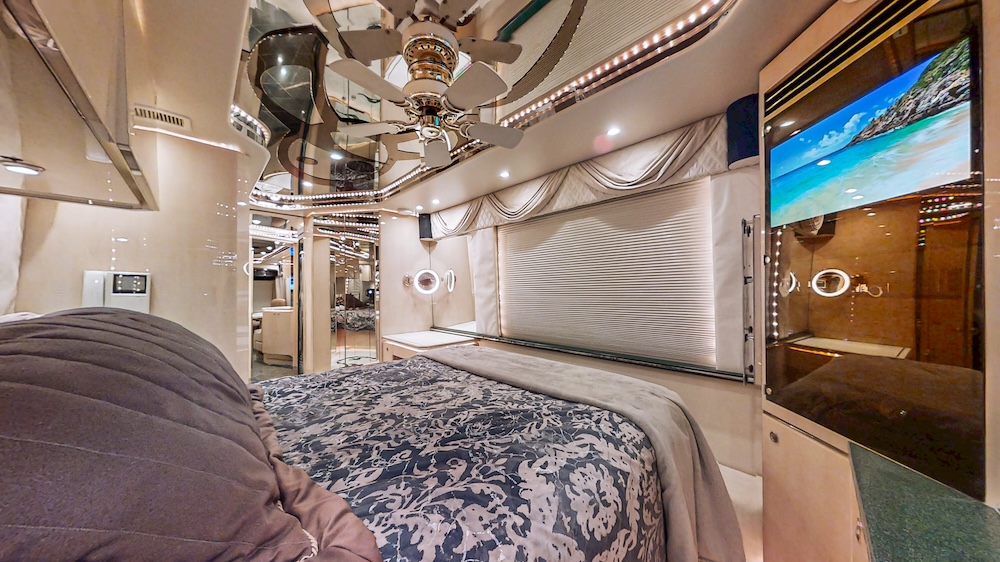1999 Prevost  H3-45 For Sale