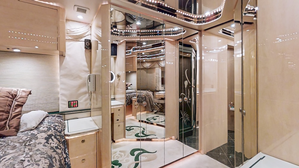 1999 Prevost  H3-45 For Sale