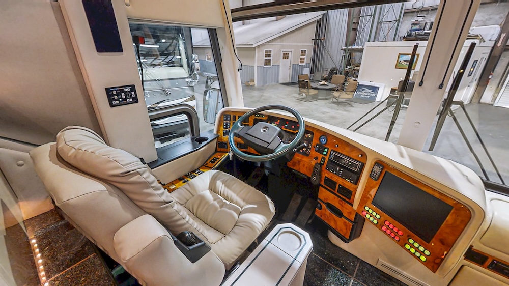 1999 Prevost  H3-45 For Sale