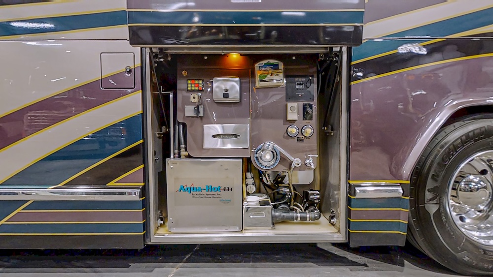 1999 Prevost  H3-45 For Sale