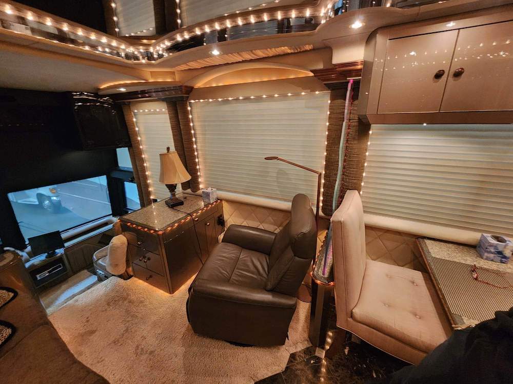 1999 Prevost Liberty H3-45 For Sale