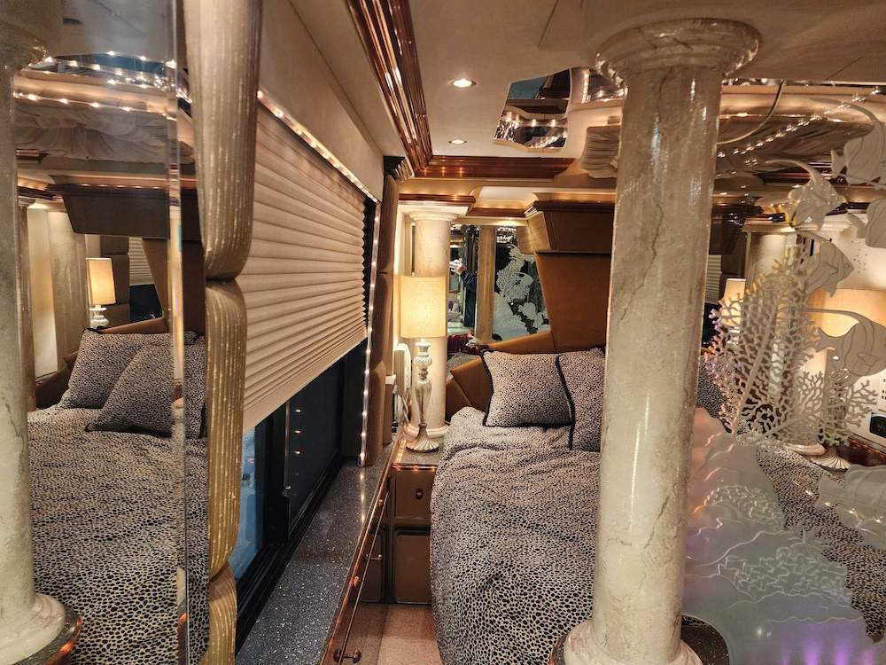 1999 Prevost Liberty H3-45 For Sale