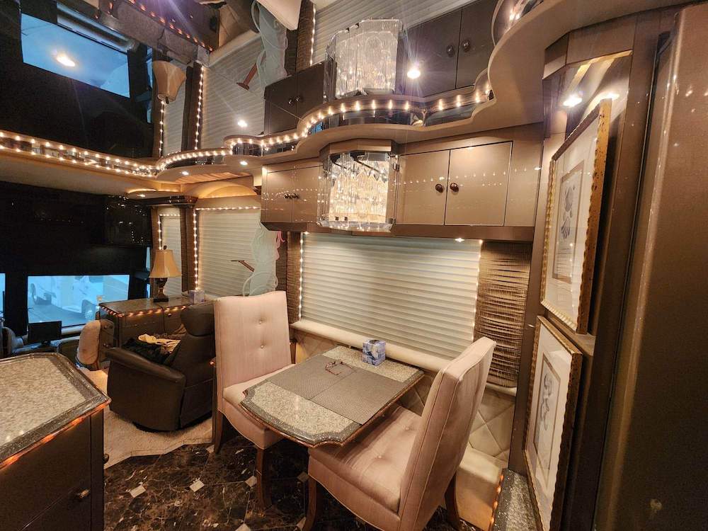 1999 Prevost Liberty H3-45 For Sale