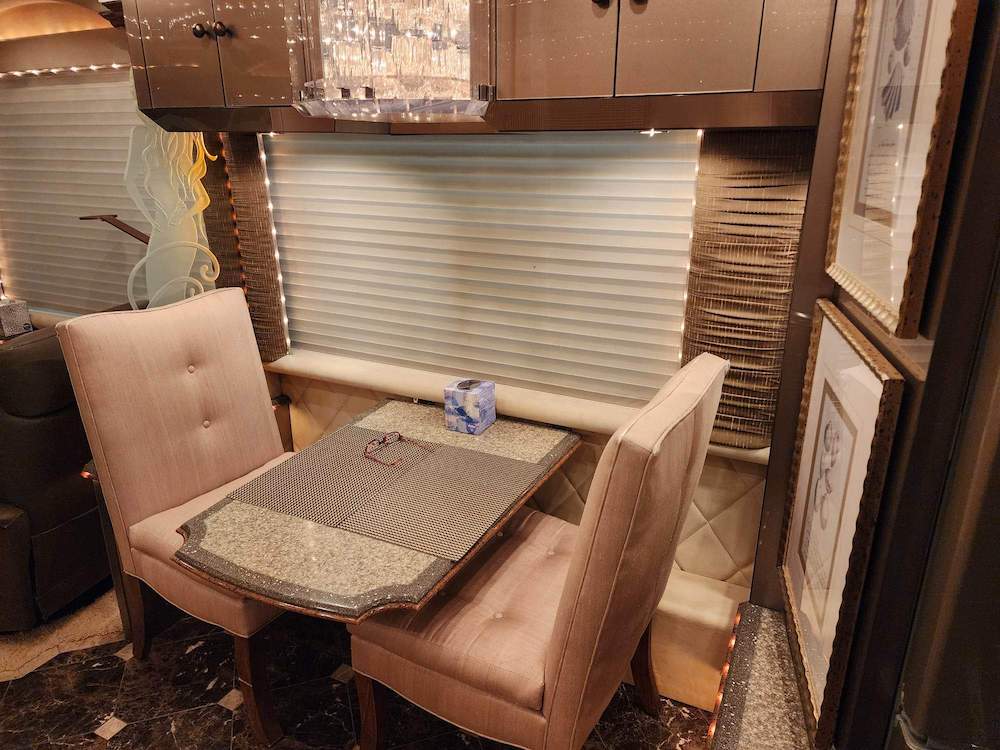 1999 Prevost Liberty H3-45 For Sale