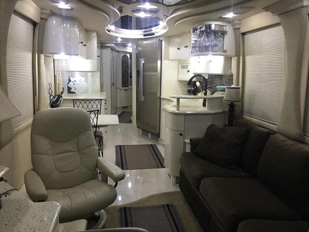 1999 Prevost Liberty XL For Sale