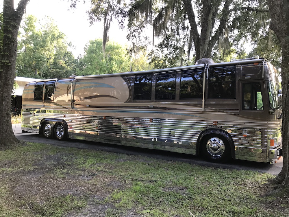 1999 Prevost Liberty XL For Sale