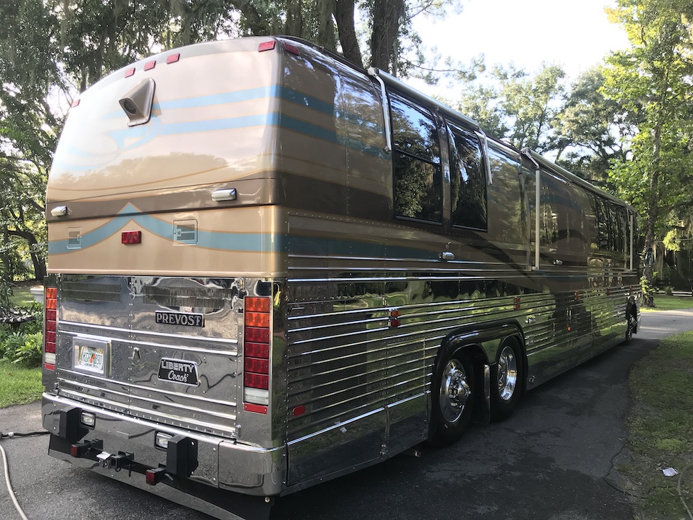 1999 Prevost Liberty XL For Sale