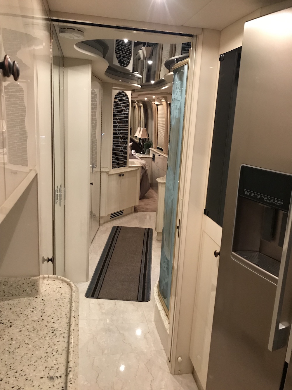 1999 Prevost Liberty XL For Sale