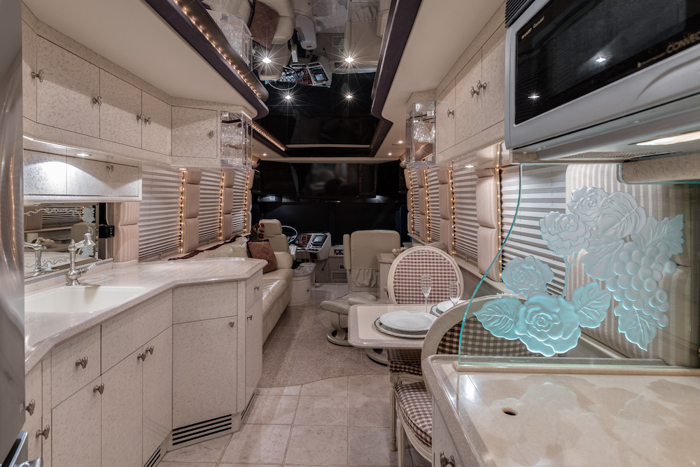 1999 Prevost Liberty XL For Sale