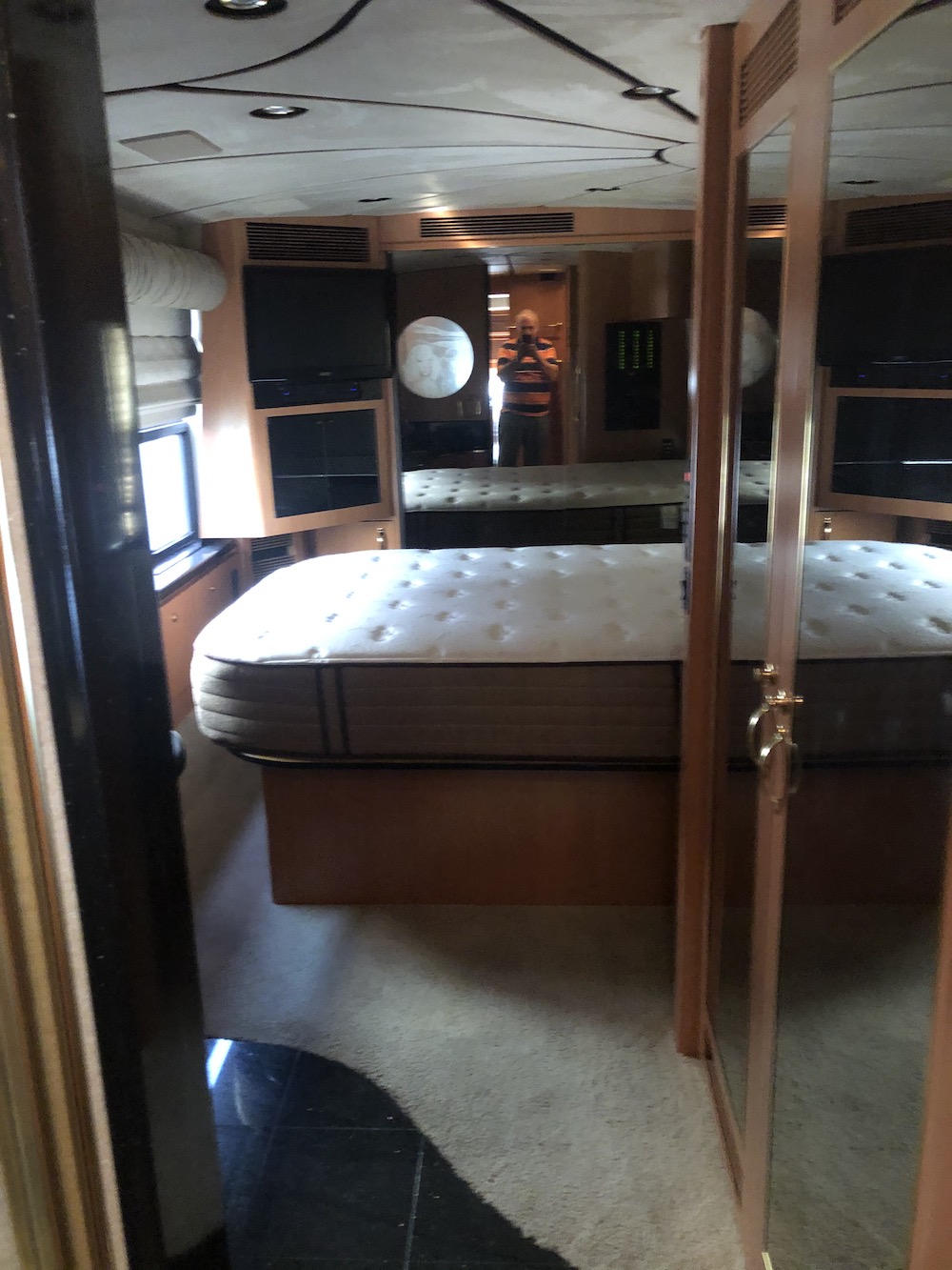 1999 Prevost Marathon H3-45 For Sale