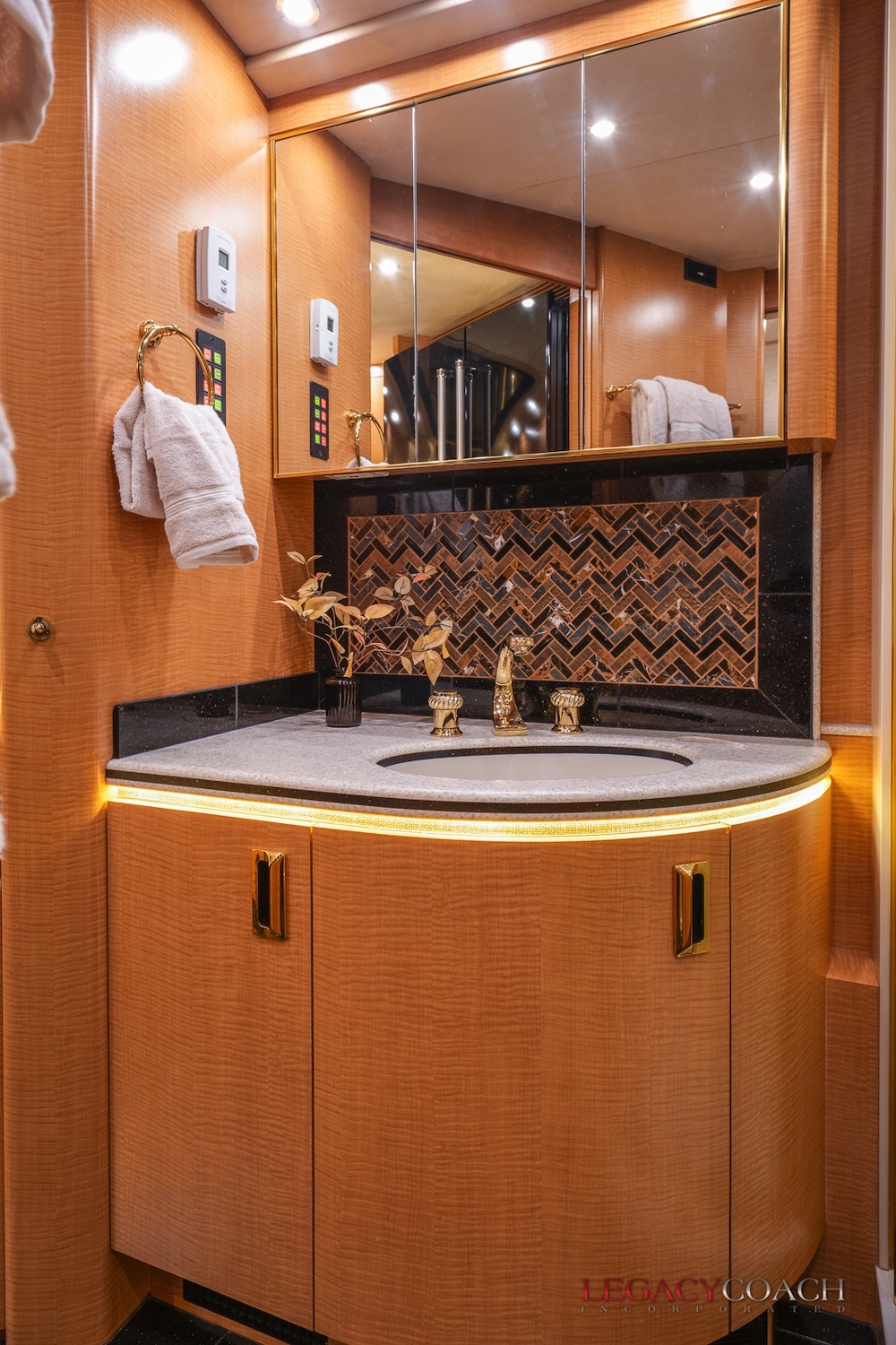 1999 Prevost  Marathon XL For Sale