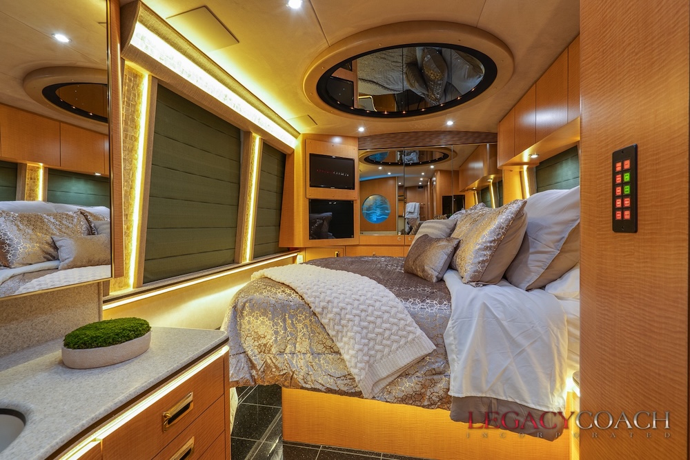 1999 Prevost  Marathon XL For Sale