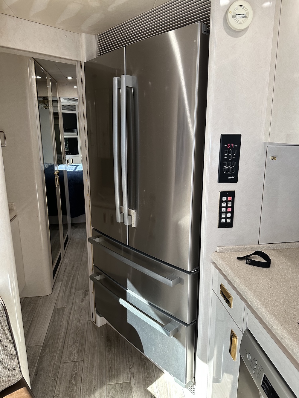 1999 Prevost Marathon XL For Sale