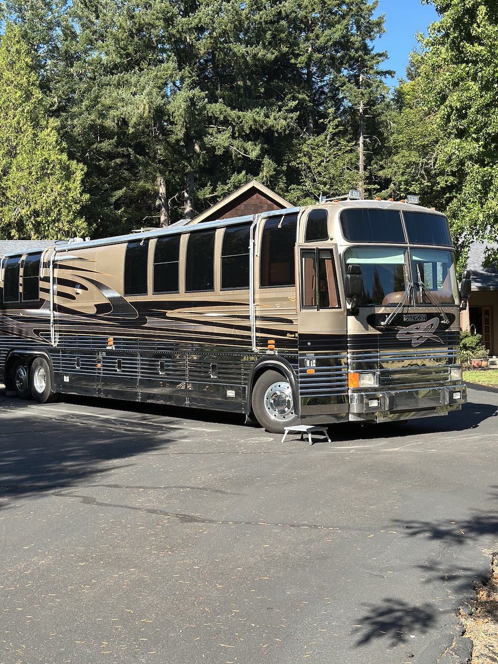 1999 Prevost Marathon XL For Sale