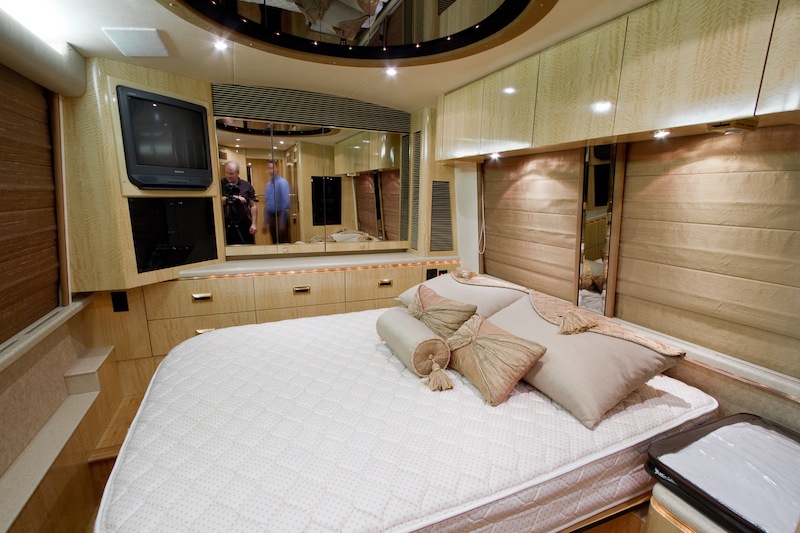 1999 Prevost Marathon XL For Sale