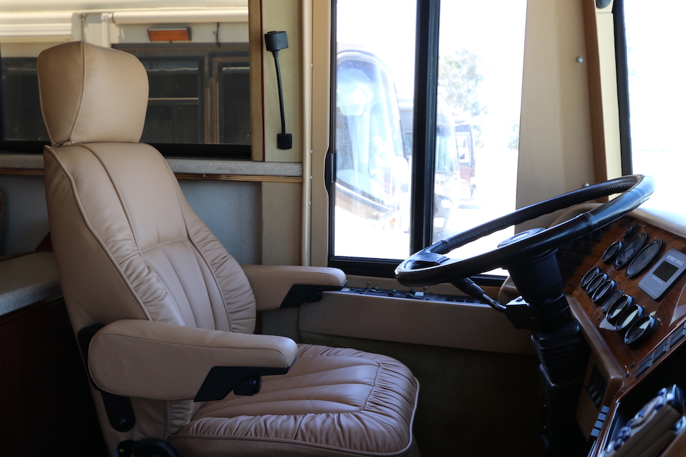 1999 Prevost Marathon XL For Sale