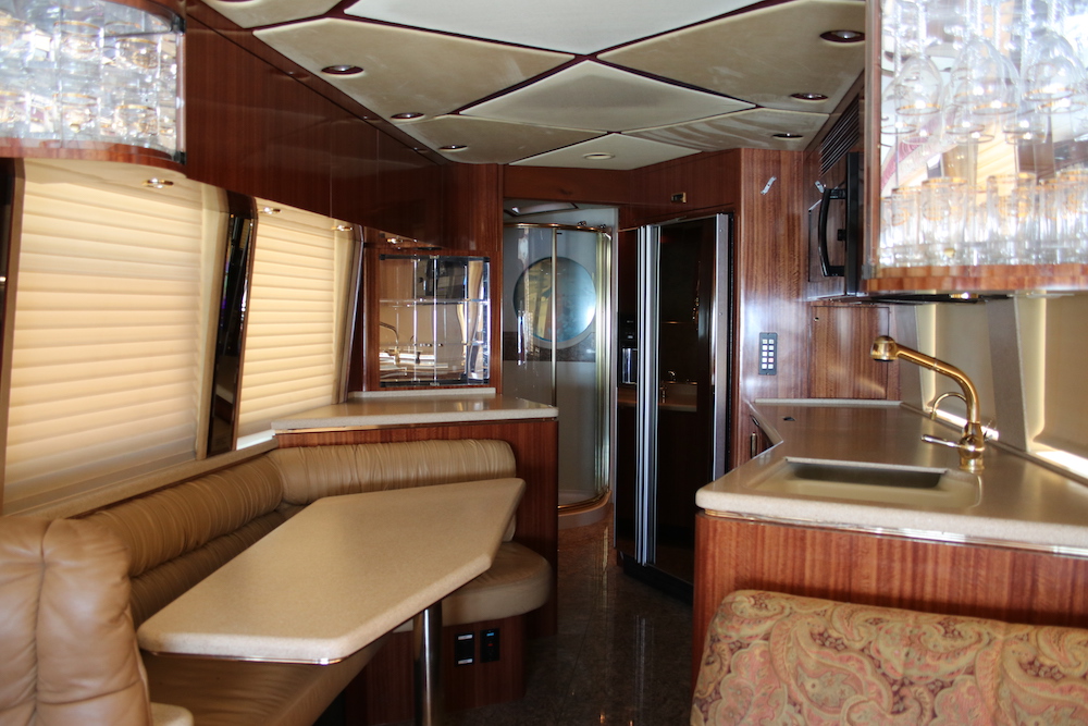 1999 Prevost Marathon XL For Sale