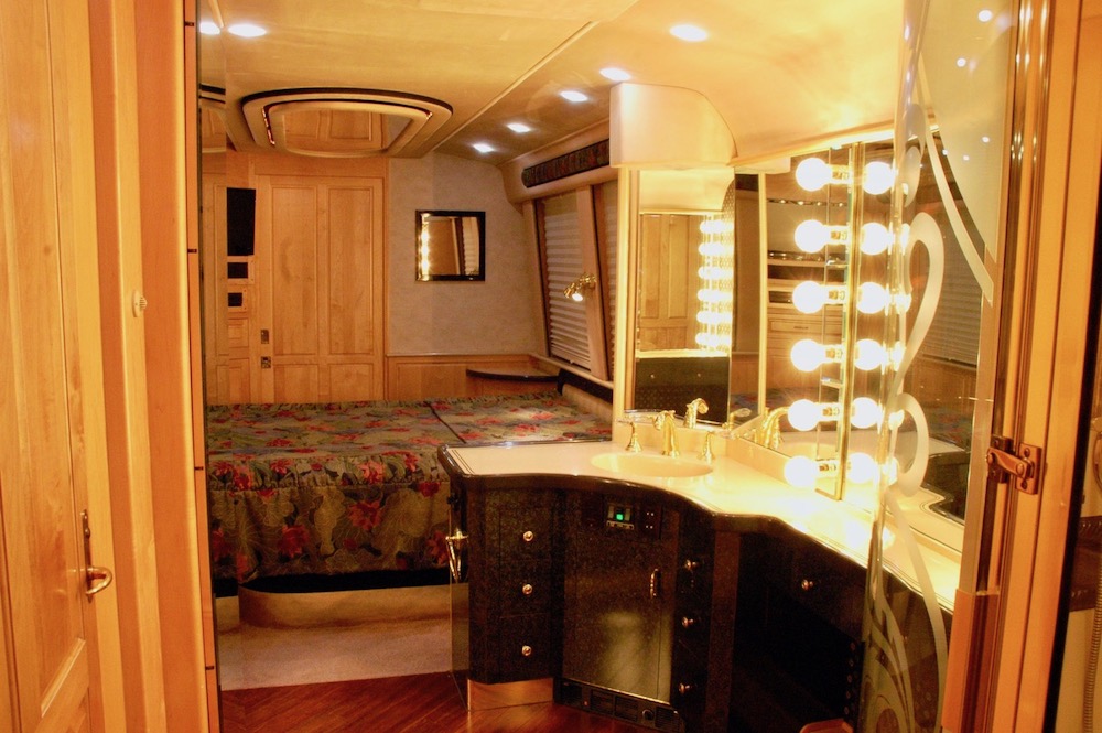 1999 Prevost Royale XL For Sale