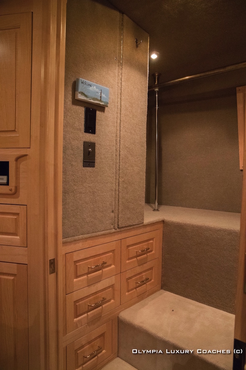 1999 Prevost Royale XL For Sale