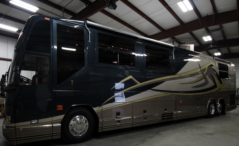 1999 Prevost Featherlite H3-45 For Sale