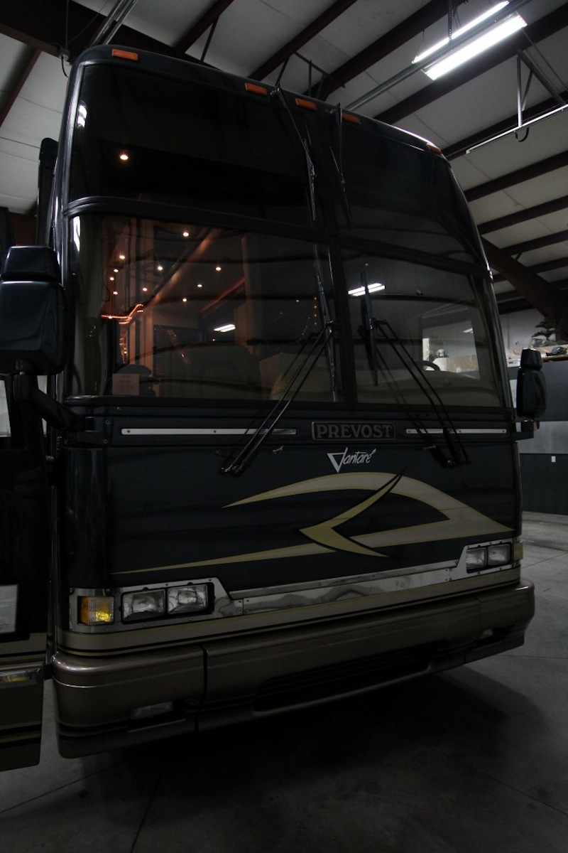 1999 Prevost Featherlite H3-45 For Sale