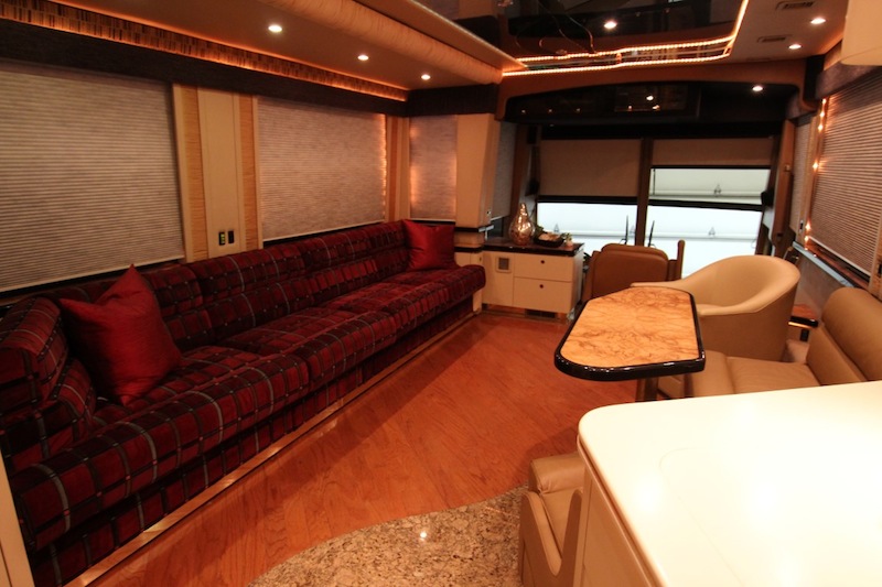 1999 Prevost Featherlite H3-45 For Sale