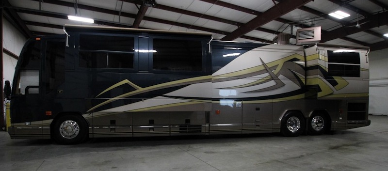 1999 Prevost Featherlite H3-45 For Sale