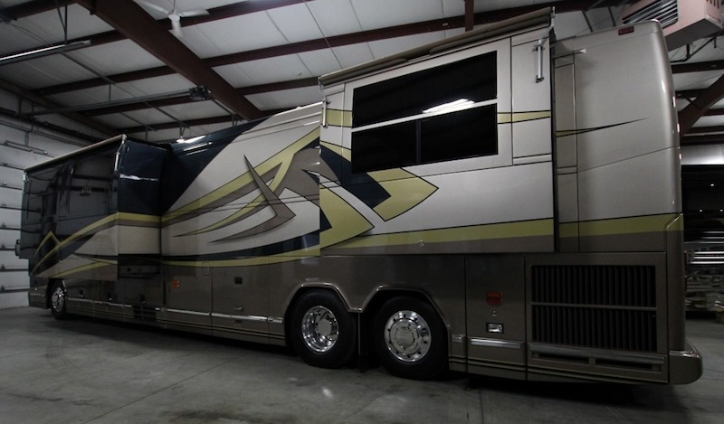 1999 Prevost Featherlite H3-45 For Sale