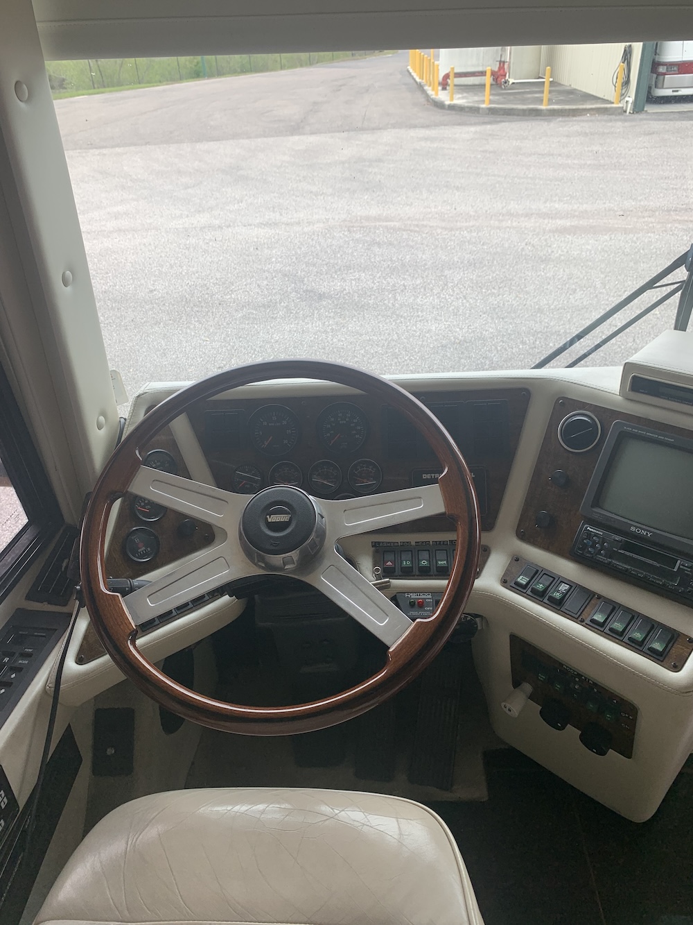 1999 Prevost Vogue XL For Sale