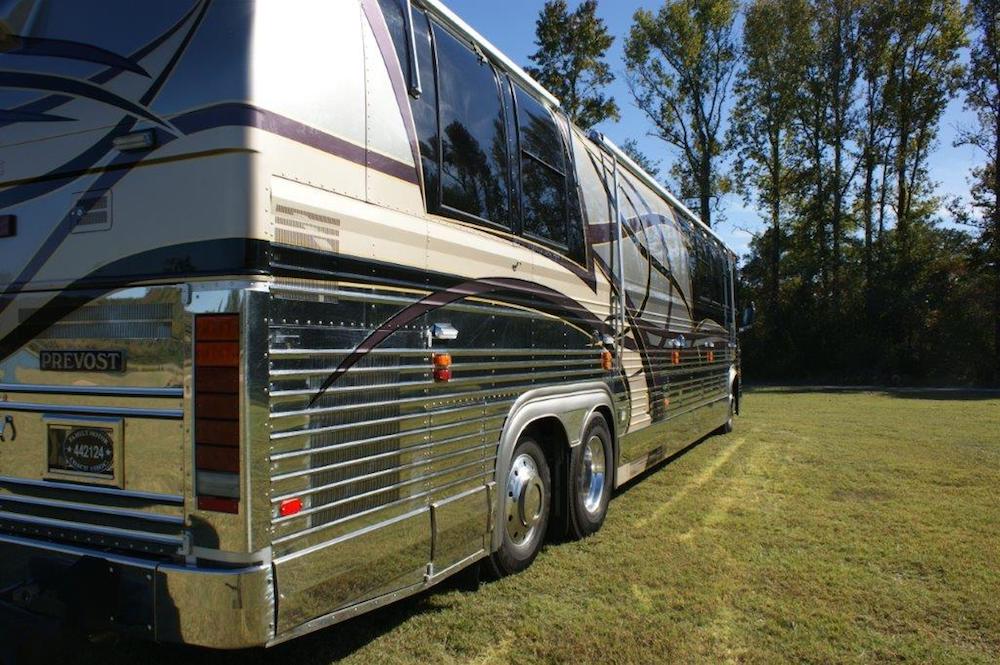 2000 Prevost Featherlite XL For Sale