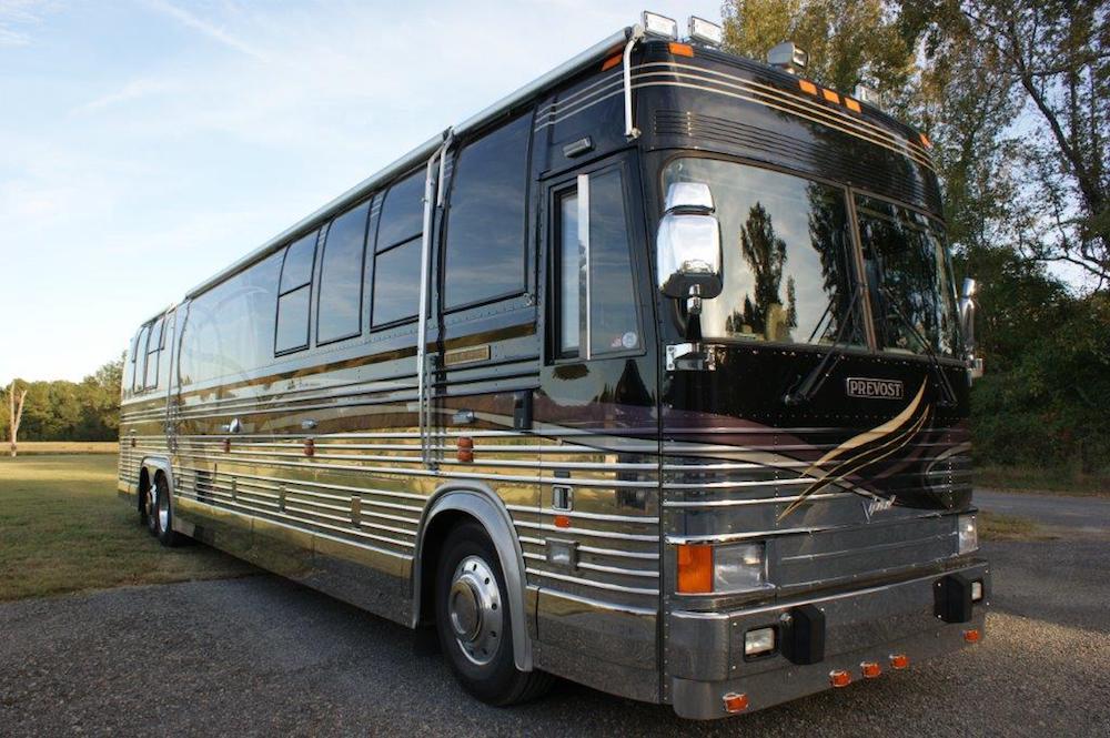 2000 Prevost Featherlite XL For Sale