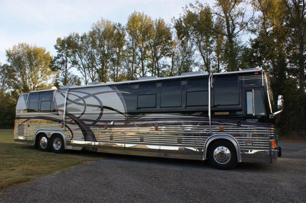 2000 Prevost Featherlite XL For Sale