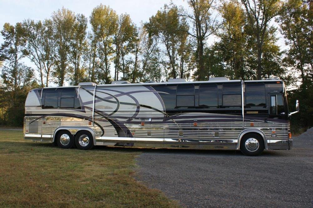 2000 Prevost Featherlite XL For Sale