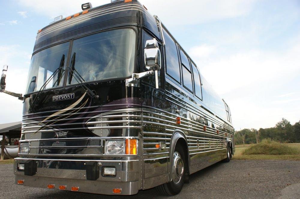 2000 Prevost Featherlite XL For Sale